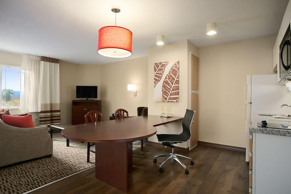 Mainstay Suites Hartford Meriden Extérieur photo